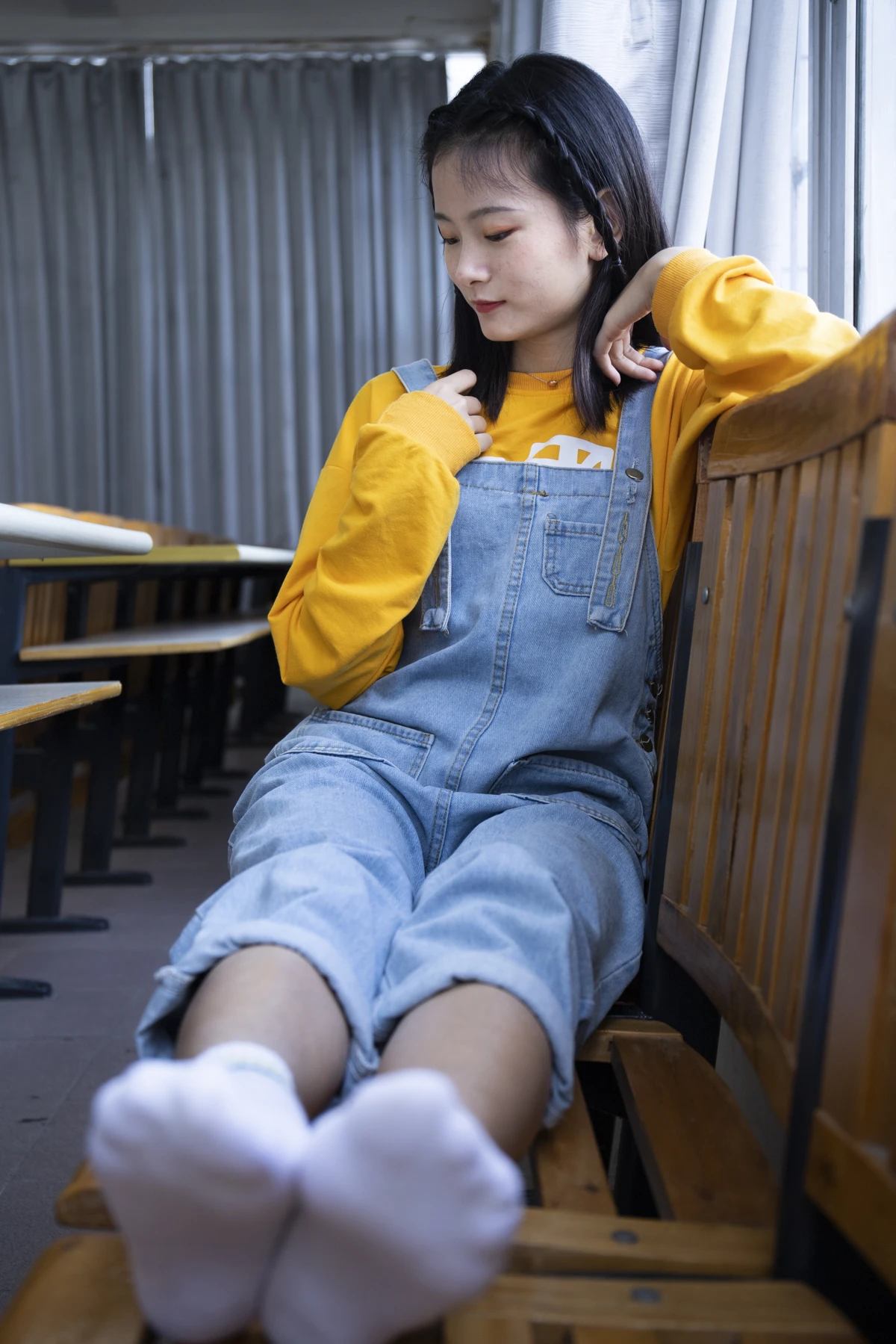 [Mzsock] NO.019 From a tricky angle, Sichuan girl Linlin shows off her beautiful feet in the classroom Southern football skills#[121P]-9